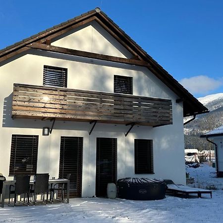 Apartmanovy Dom Ziar S Virivkou A Saunou Exteriör bild